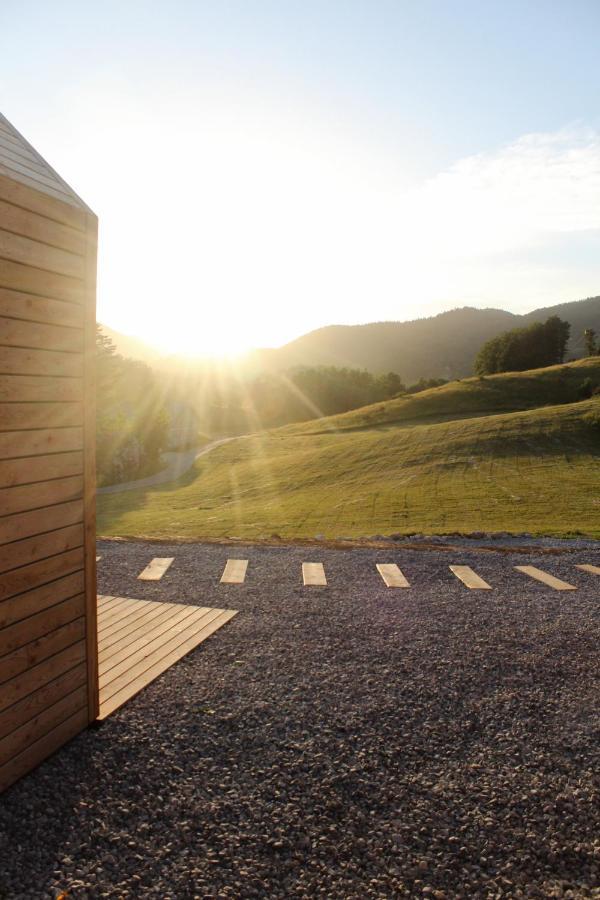 Hiska-Glamping Hotel Ajdovscina Ngoại thất bức ảnh