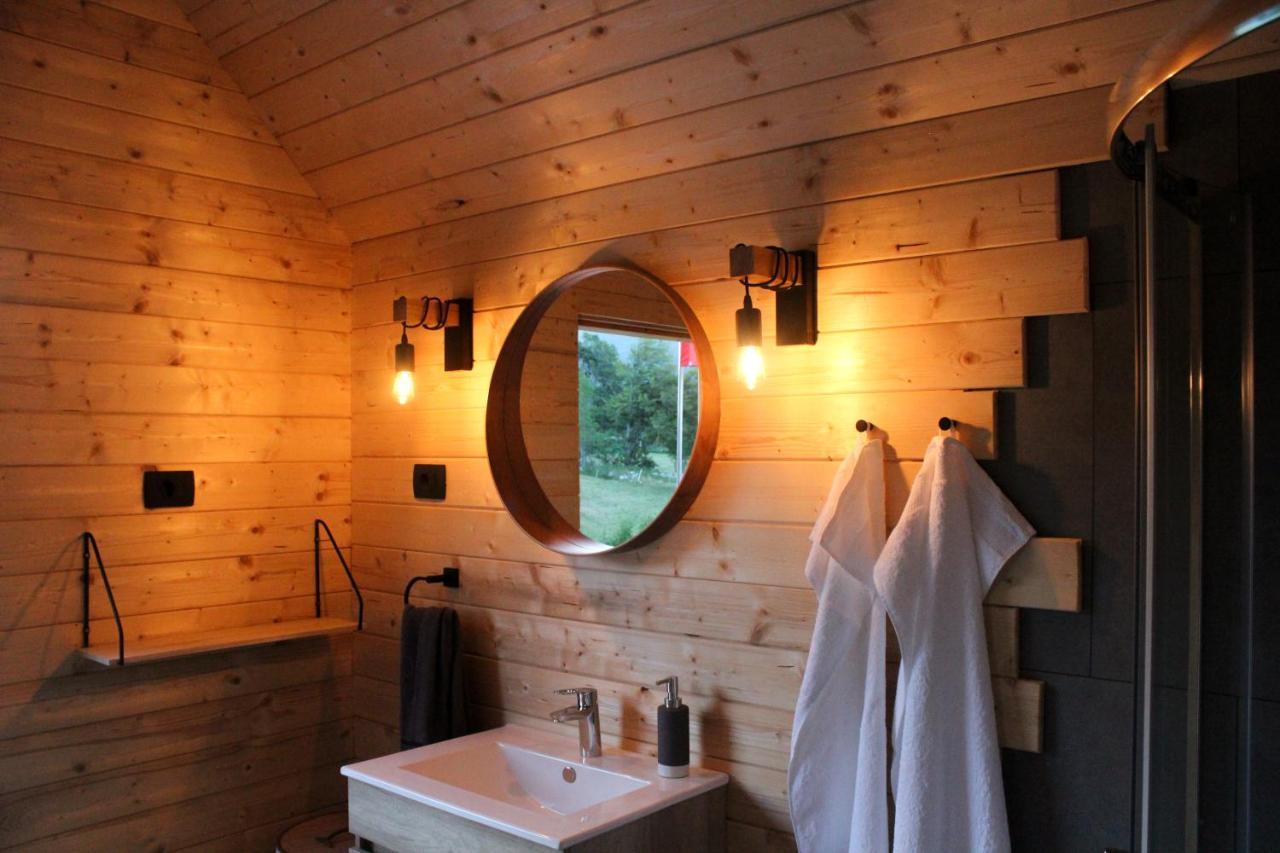 Hiska-Glamping Hotel Ajdovscina Ngoại thất bức ảnh