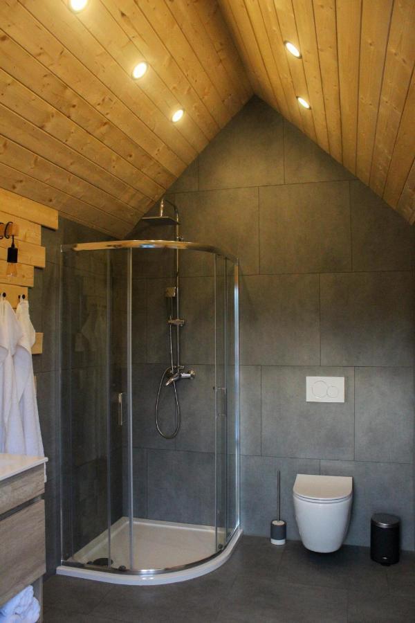 Hiska-Glamping Hotel Ajdovscina Ngoại thất bức ảnh